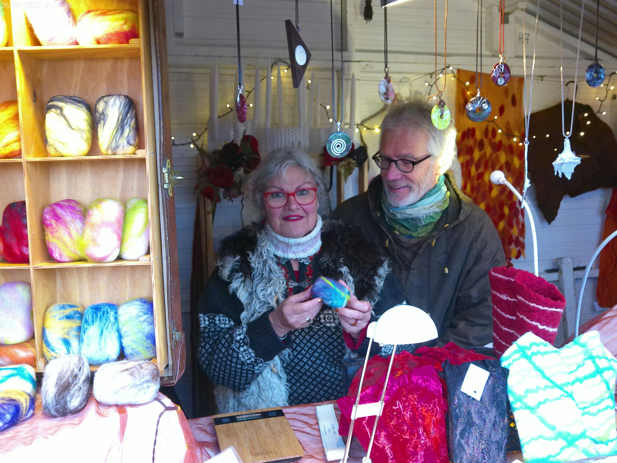 Sabine und Detlef Schulz leben seit 17 Jahren in Schweden und machen dort fast alles selbst.