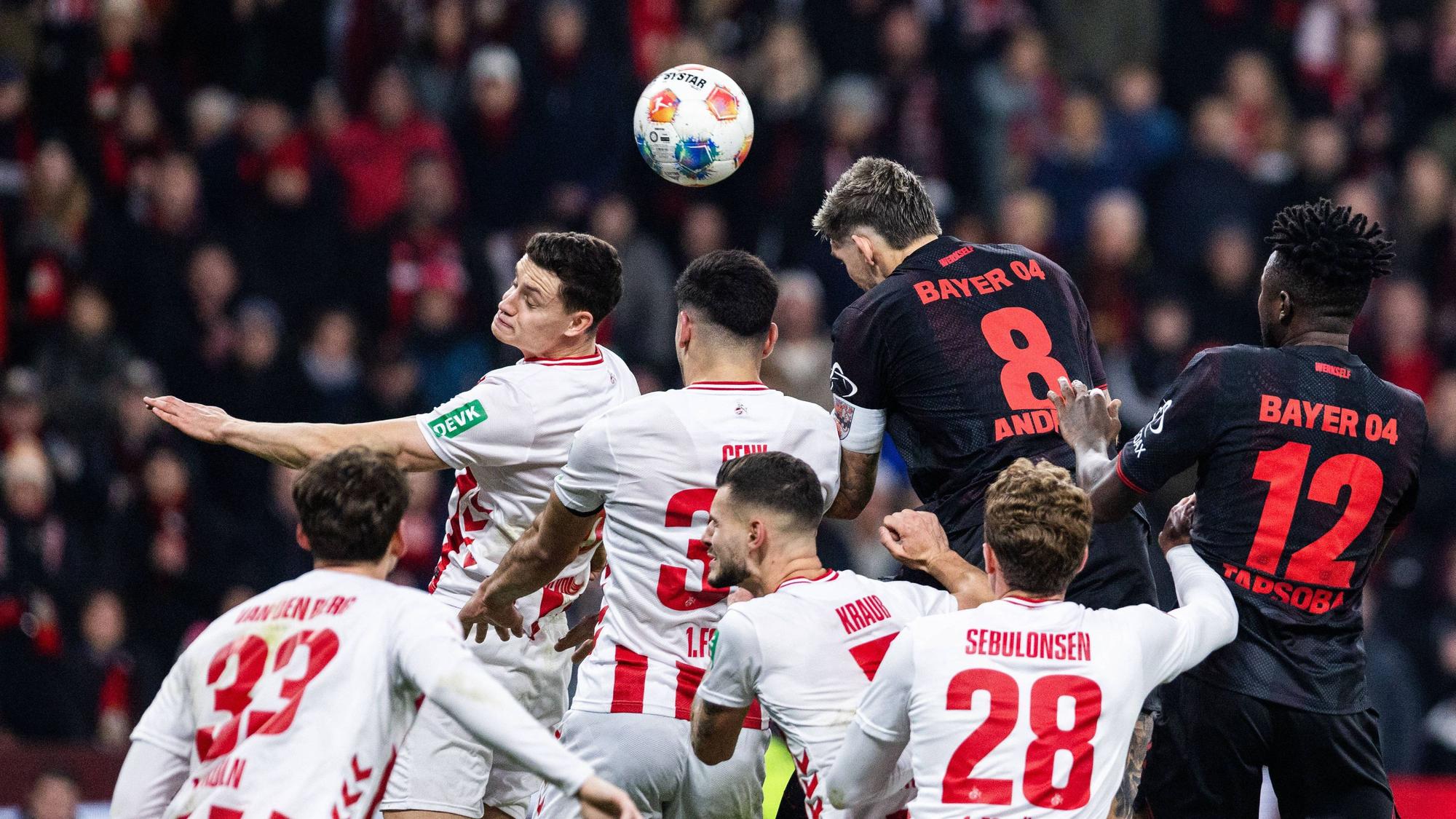 Leverkusen, Bayarena, 13.12.2025: Robert Andrich of Leverkusen R score the 2:0 goal during the 1.Bundesliga Bayer 04 Leverkusen vs. 1.FC Koeln. *** Leverkusen, Bayarena, 13 12 2025 Robert Andrich of Leverkusen R score the 2 0 goal during the 1 Bundesliga Bayer 04 Leverkusen vs 1 FC Koeln