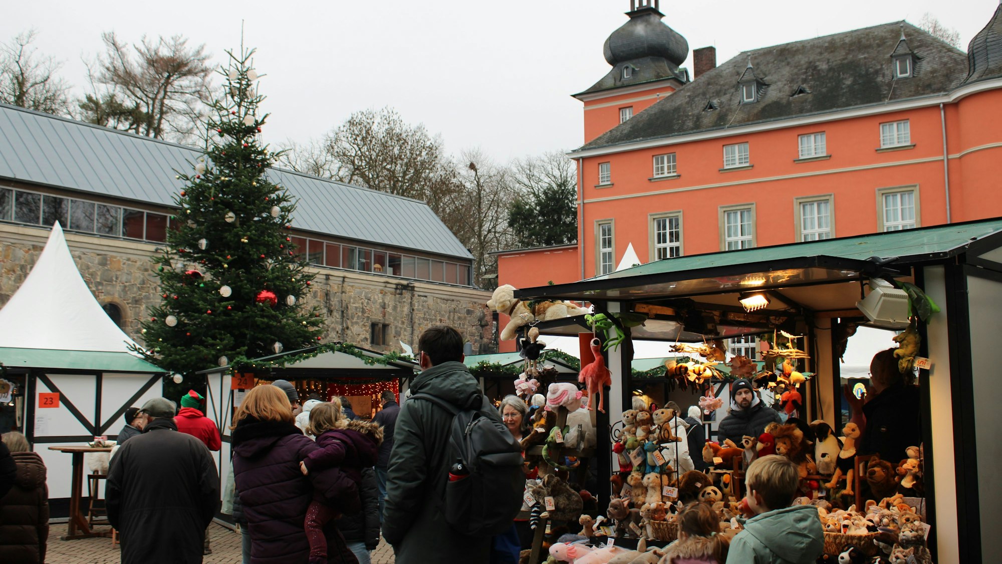 Weihnachtsmarkt auf der Troisdorfer Burg Wissem