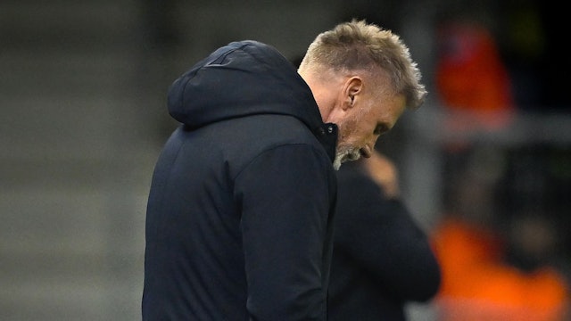 Thorsten Fink ist nicht länger Trainer beim KRC Genk.