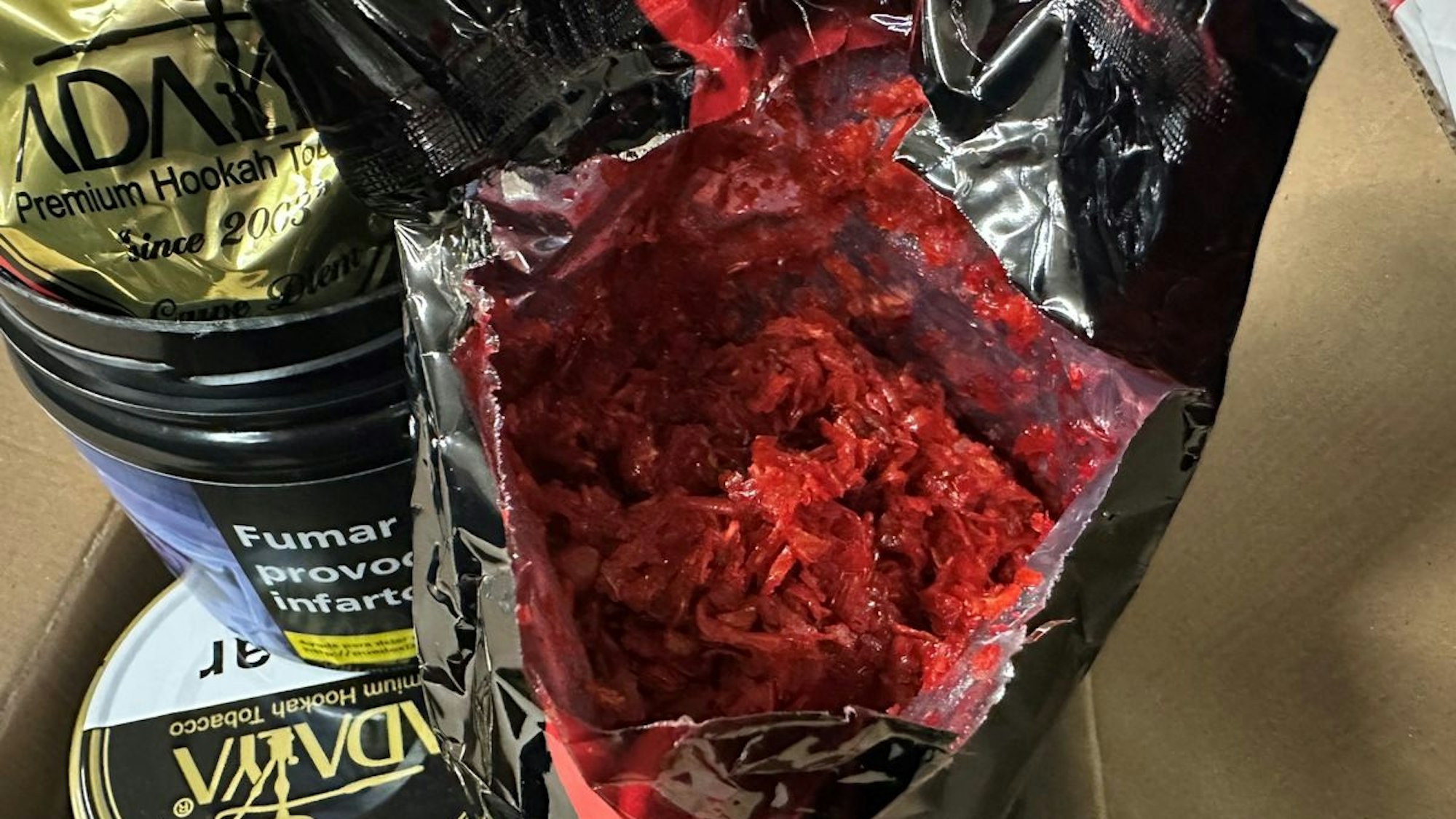 Zoll stellt über 200 Kilogramm Shisha-Tabak in Köln sicher.