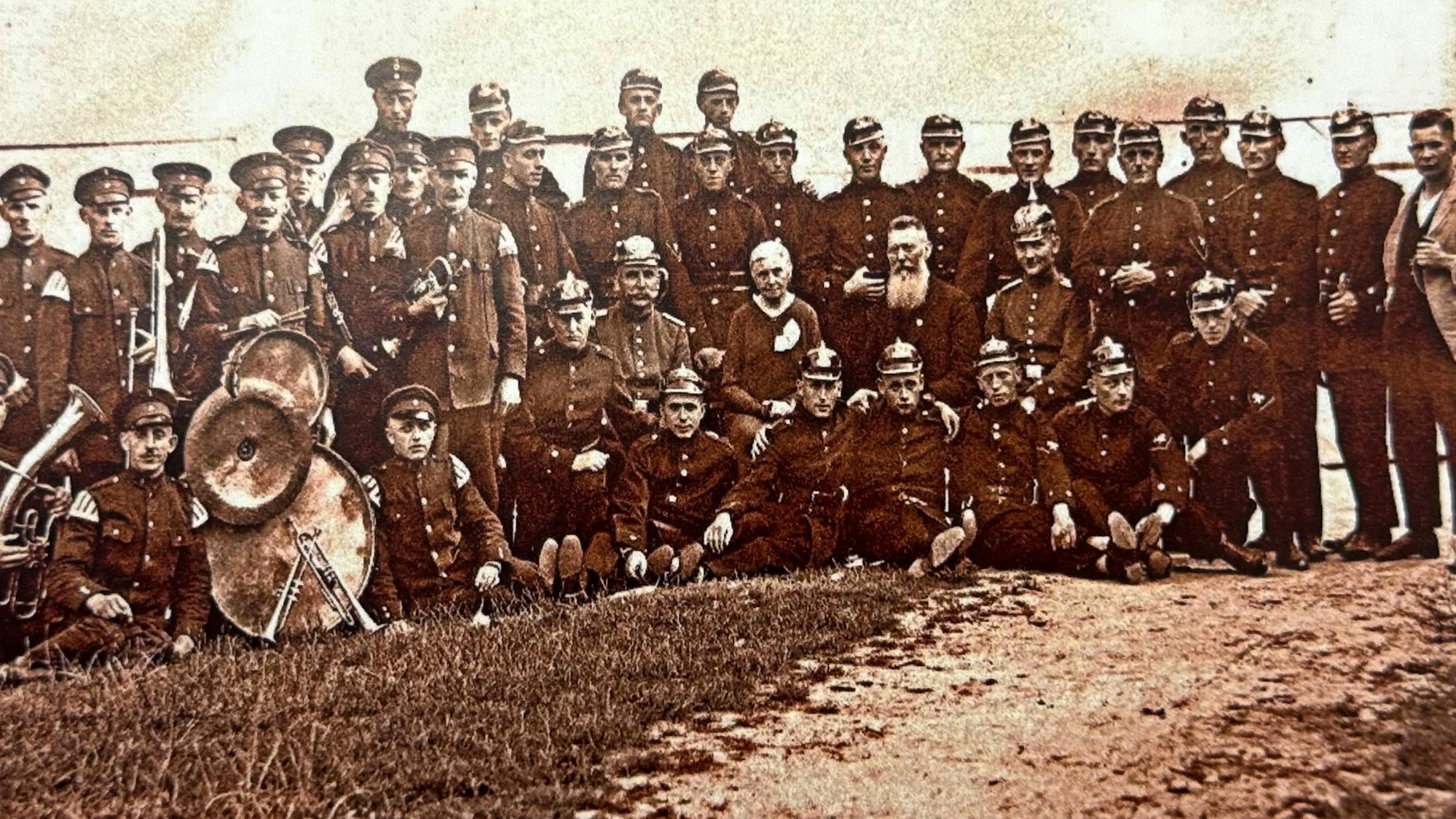 Ausflug der Herchener Feuerwehr zum Wingenbacher Hof aus dem Jahr 1931.