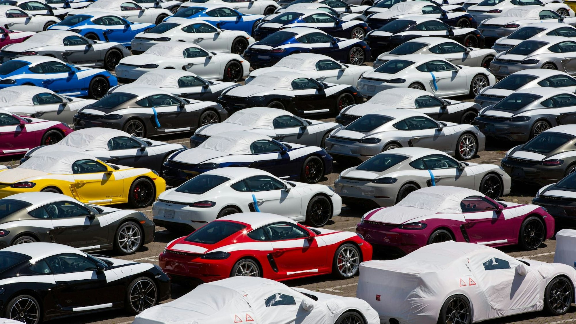 Kritik von Umweltschützern, Zuspruch aus der Branche: Verbrennerfahrzeuge sollen auch nach 2035 noch neu zugelassen werden können. /Martin Schroeder