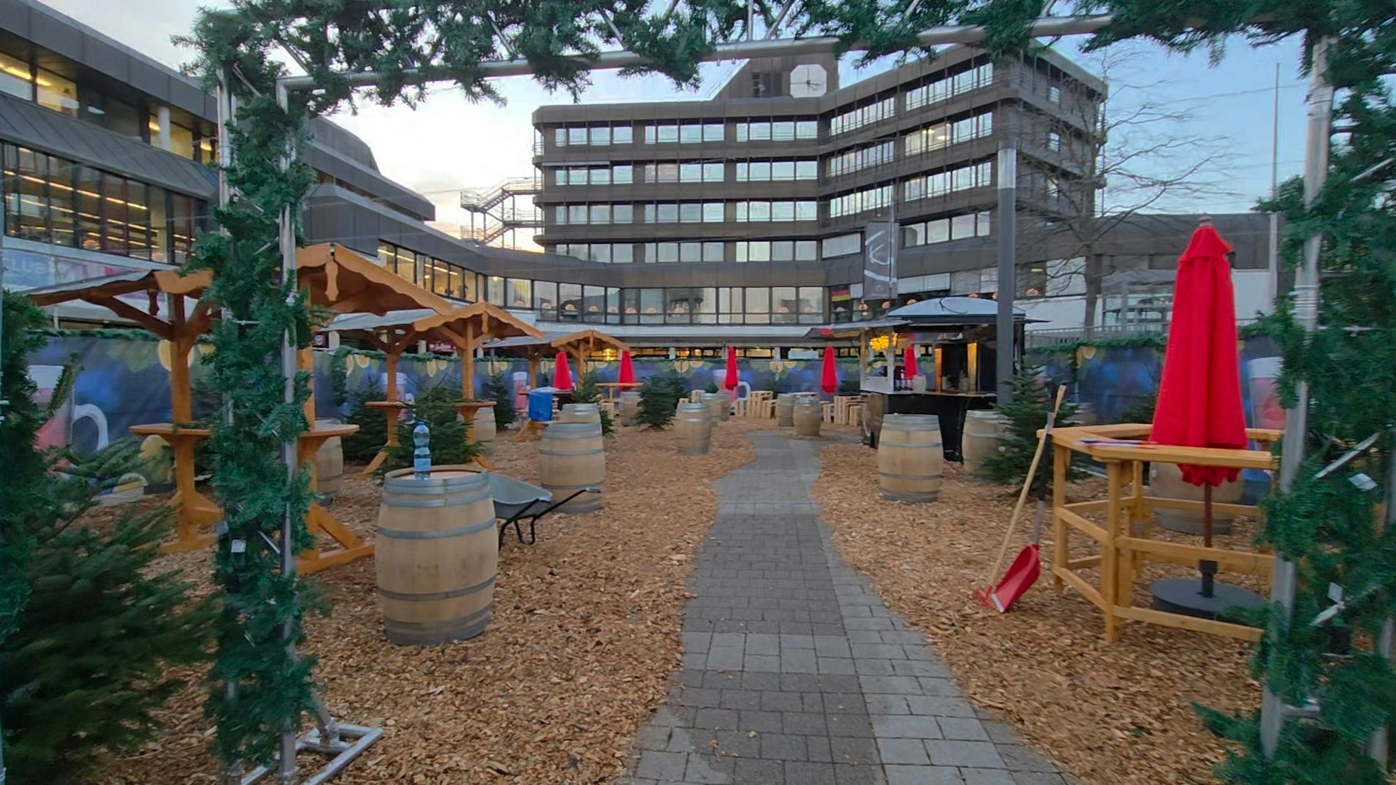 Die Umbauarbeiten für den neuen Winzerzauber sind fast abgeschlossen.