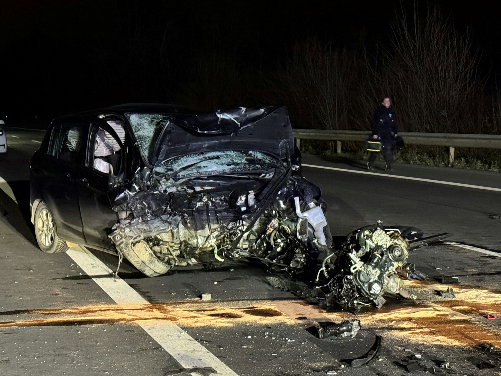 Das Bild zeigt einen der verunglückten Wagen.