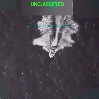 Das Bild soll vor dem Angriff des US-Militärs auf ein angebliches Drogenboot am 2. September entstanden sein. Dabei wurden elf Menschen getötet.