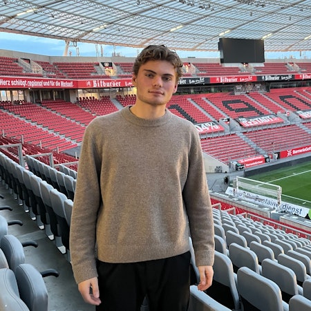 Nachwuchsfußballer Ben Hawighorst in der Bay-Arena