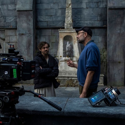 DER MEDICUS 2, Philipp Stölz (Regie) mit Tom Payne
Digital media asset from Der Medicus 2 (Bildmaterial). Generated on 2025-12-16 23:17:37