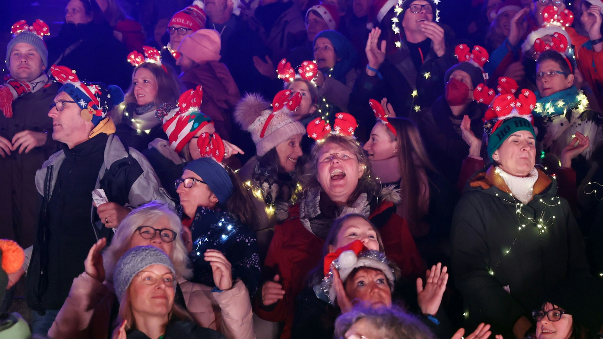 Super Stimmung bei „Loss mer Weihnachtsleeder singe“.