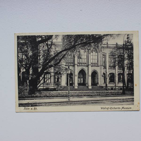 Wo heute das „Museum für Angewandte Kunst“ zu Hause ist, befand sich bis zum Zweiten Weltkrieg der erste Bau des Wallraf-Richartz-Museums.
