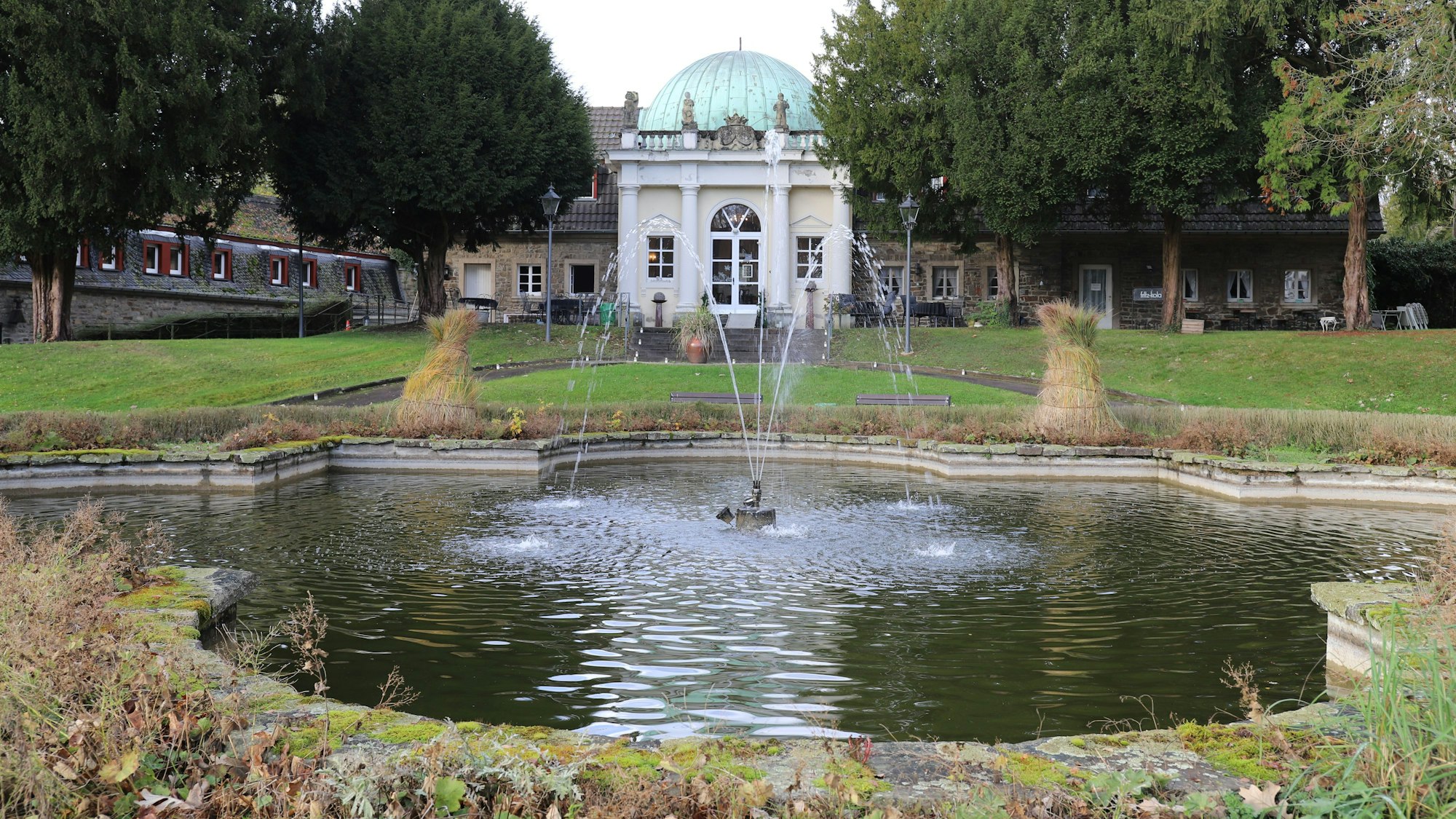 Katrin Ewers ist mit ihrer Zuckerbäckerei in die Orangerie im Schloss Merten umgezogen.