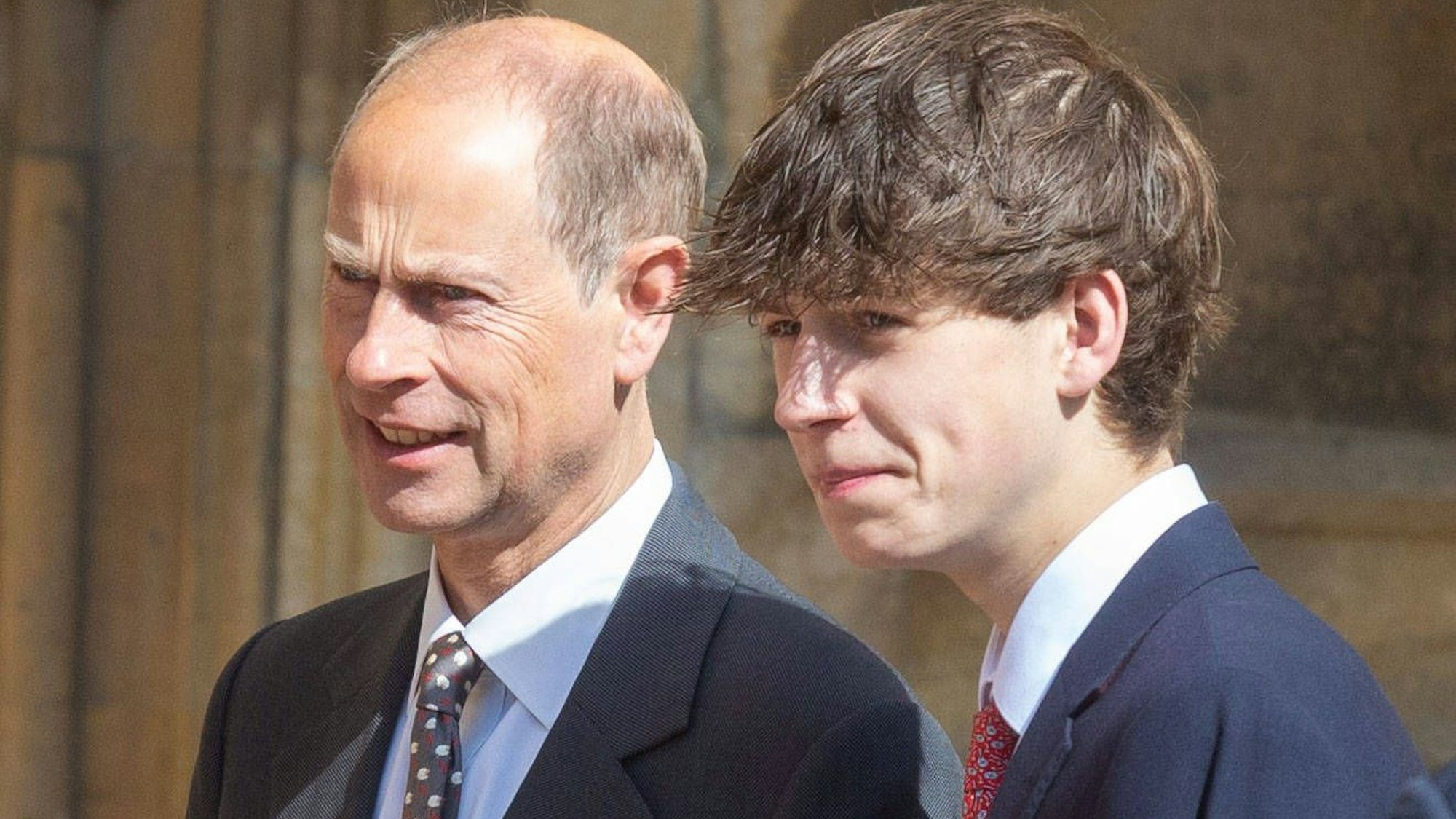 Prinz Edward, Duke of Edinburgh, und sein Sohn James, Earl of Wessex, treffen zum Ostergottesdienst in der St. George’s Chapel auf Schloss Windsor ein.
