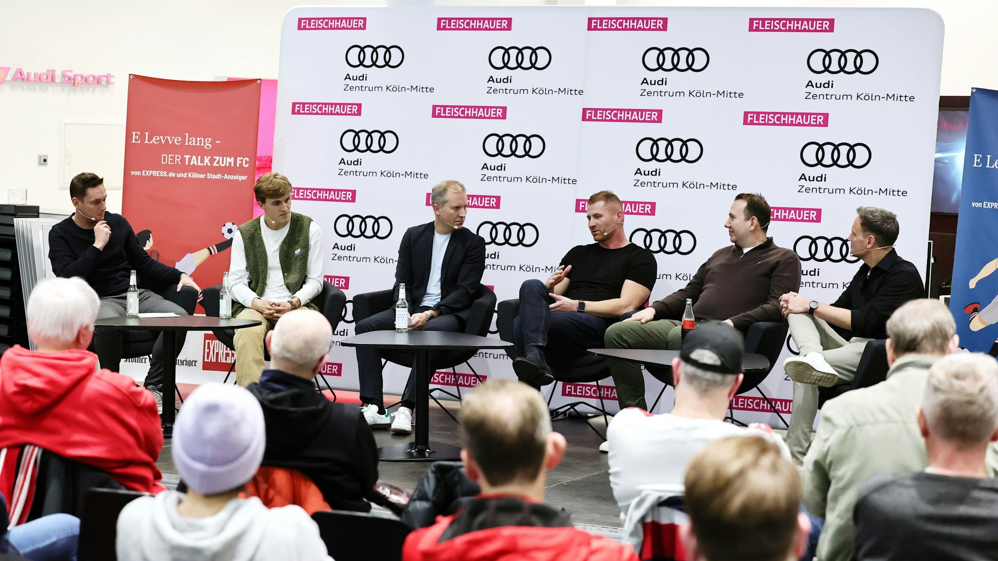 Podiumsdiskussion 'E Levve lang – der Talk zum FC' mit Timo Hübers, Lukas Sinkiewicz und weiteren Gästen.