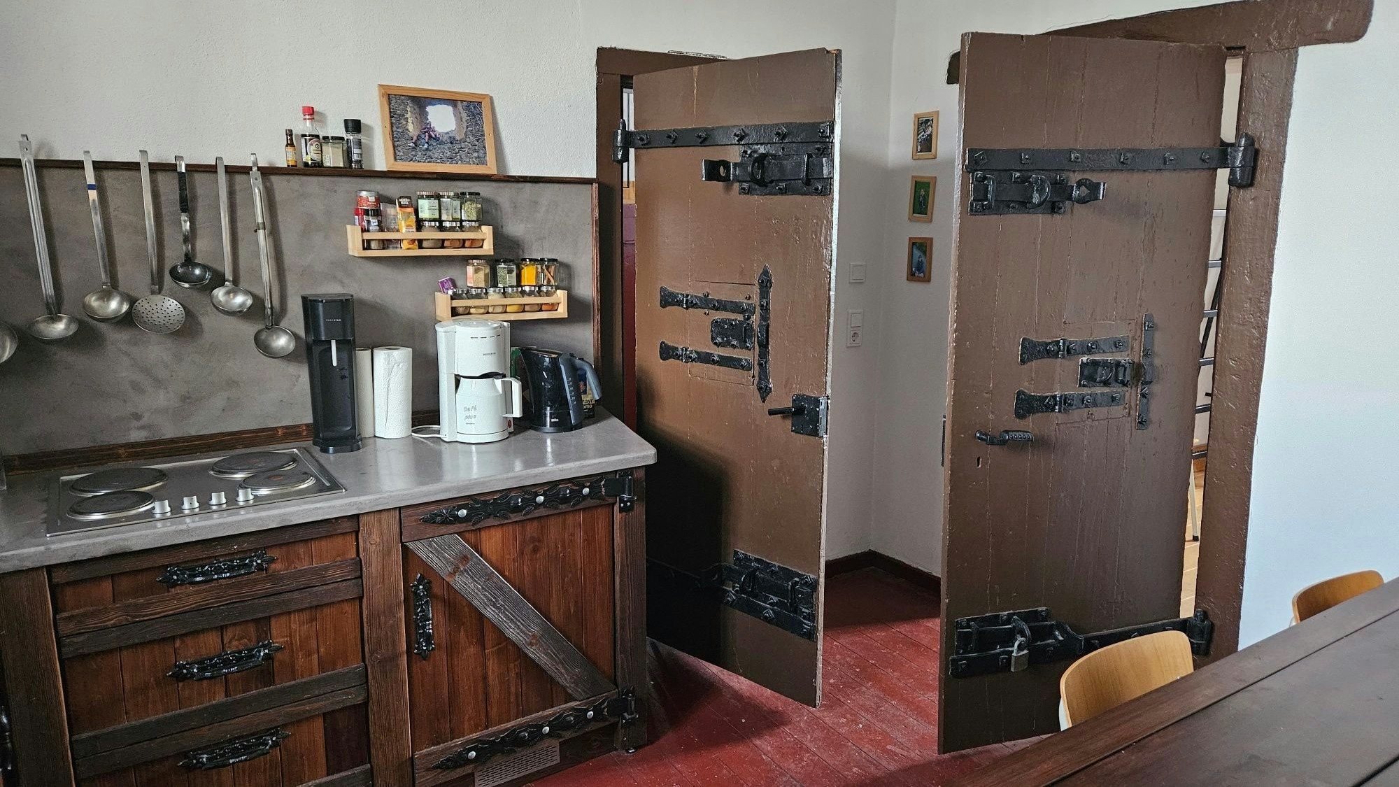 Zu sehen ist die Küche im Aachener Tor in Bergheim.