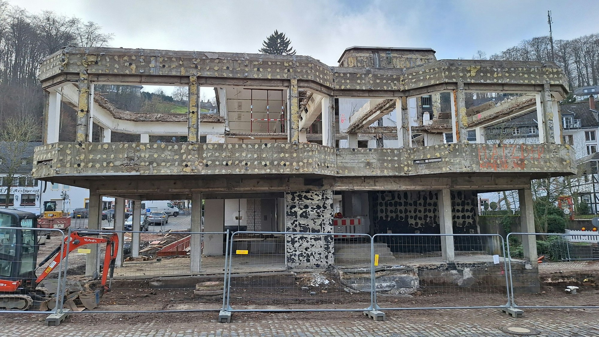 Das einstige Rathaus der Gemeinde Blankenheim ist entkernt. Das Gebäude wird zum Wohnhaus umgebaut.