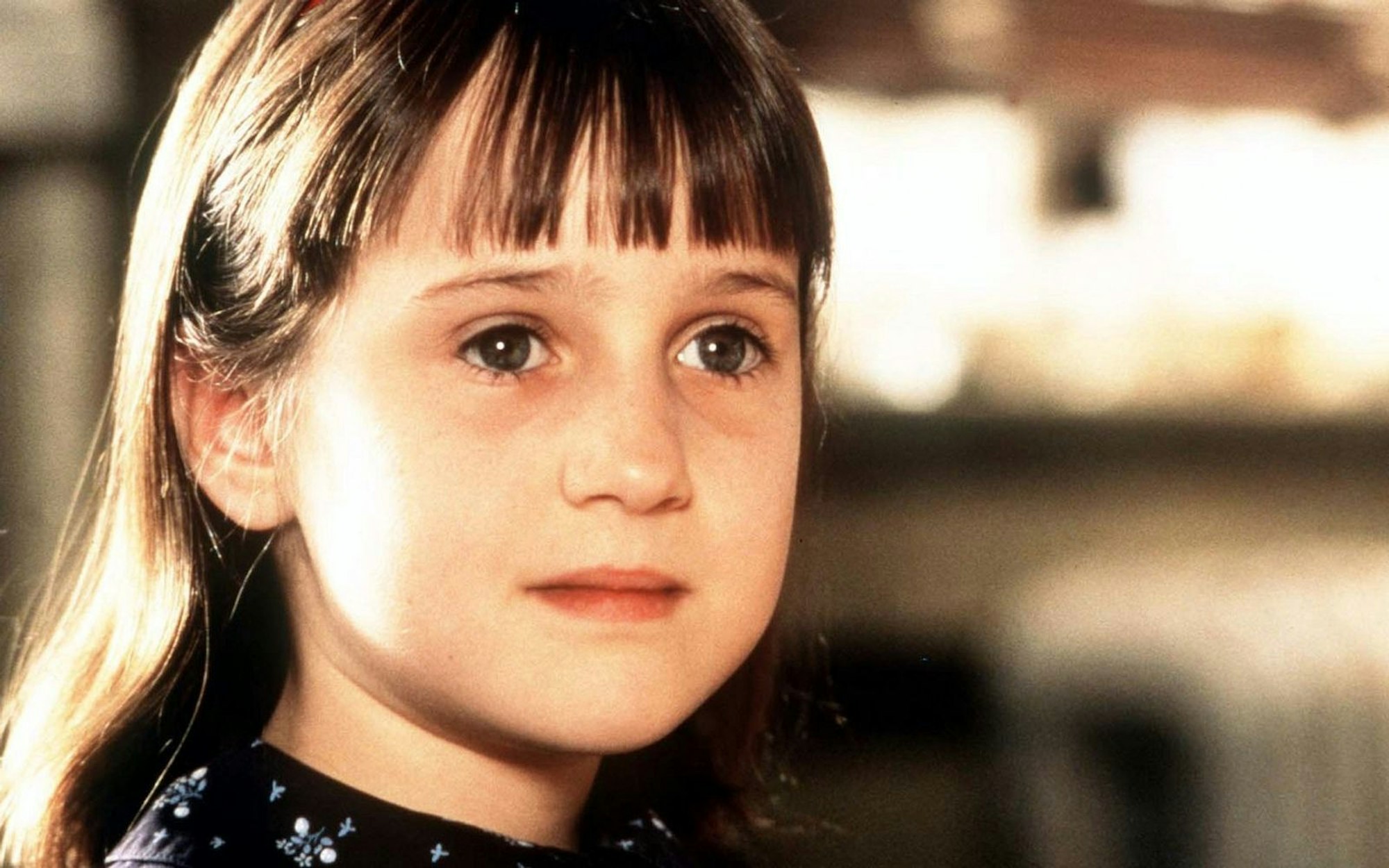 In der Roald-Dahl-Verfilmung „Matilda“ spielt Mara Wilson (Bild) die kleine Matilda, die nicht nur intelligent ist, sondern auch übersinnliche Fähigkeiten besitzt. (Bild: Sat.1 / Columbia TriStar)