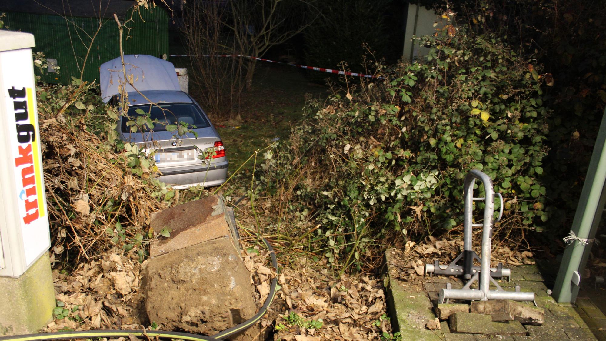 Verunglücktes Auto in Leichlingen.