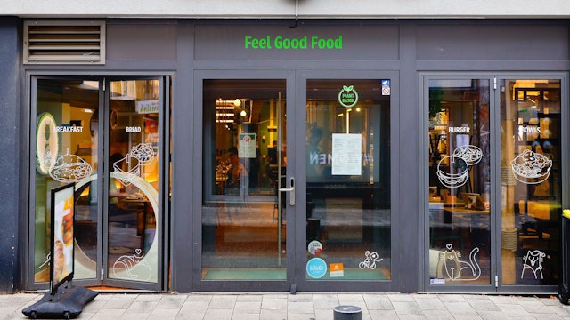 Der Katzentempel an der Severinstraße hatte 2023 eröffnet. Jetzt haben die Betreiber aufgegeben. (Archivbild)