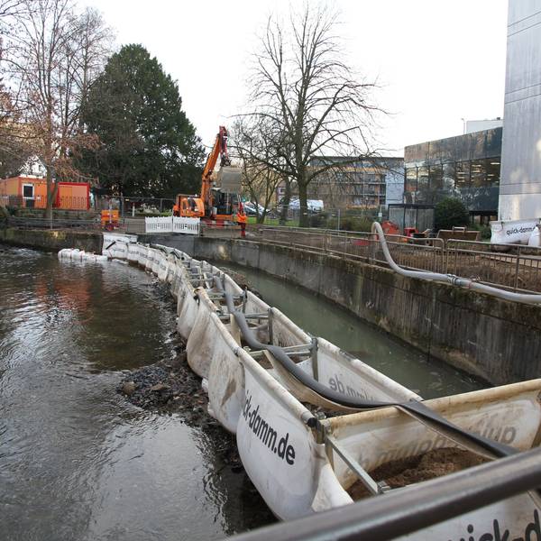 Baustelle für eine Sitztreppenanlage am Mühlengraben