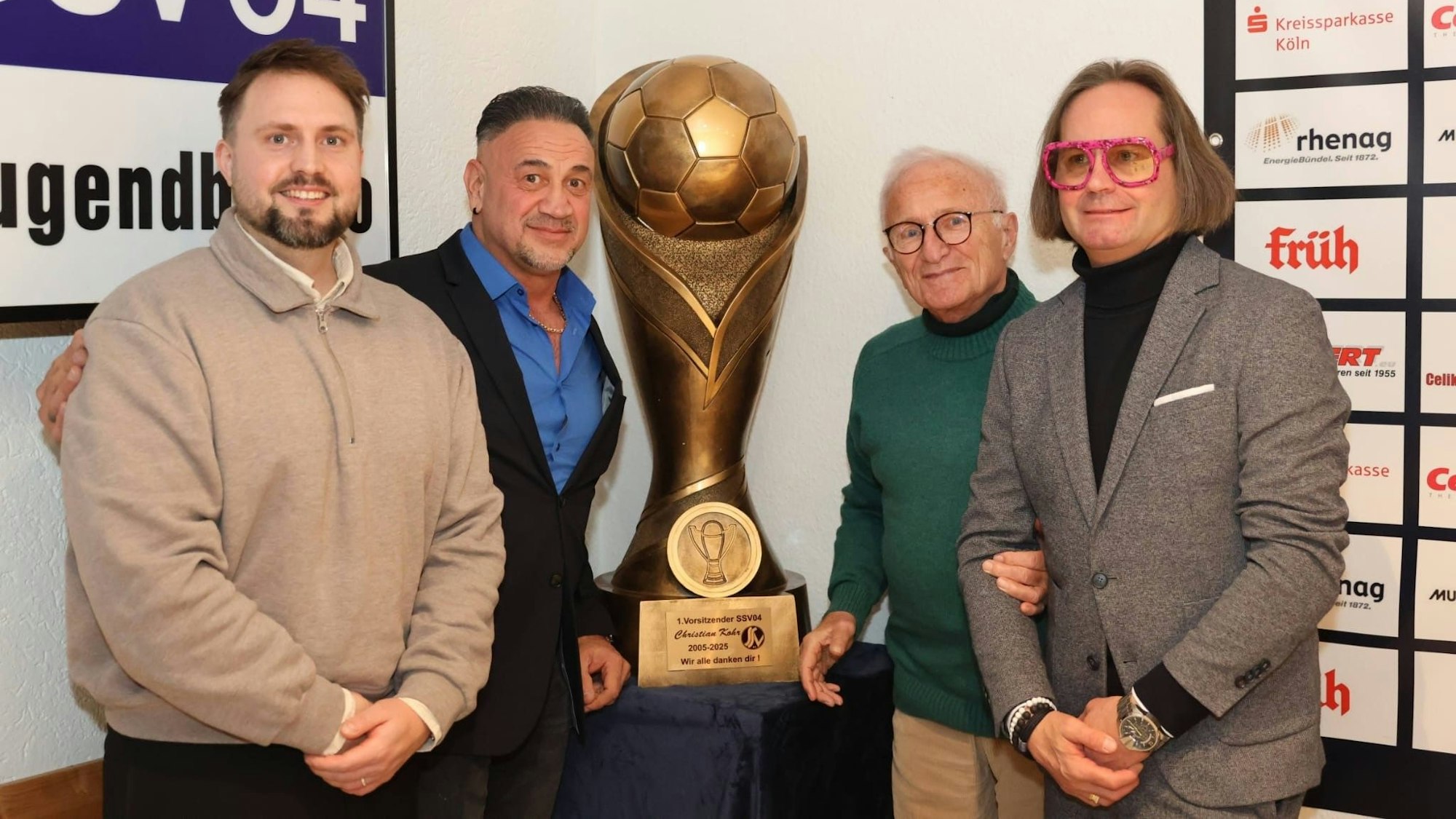Der neue Vorstand mit Geschäftsführer Oliver Karp, Vorsitzenden Ibrahim Uzun, Ehrenvorsitzender Christian Kohr und 2. Vorsitzender Bernhard Lichtenberg (von links).