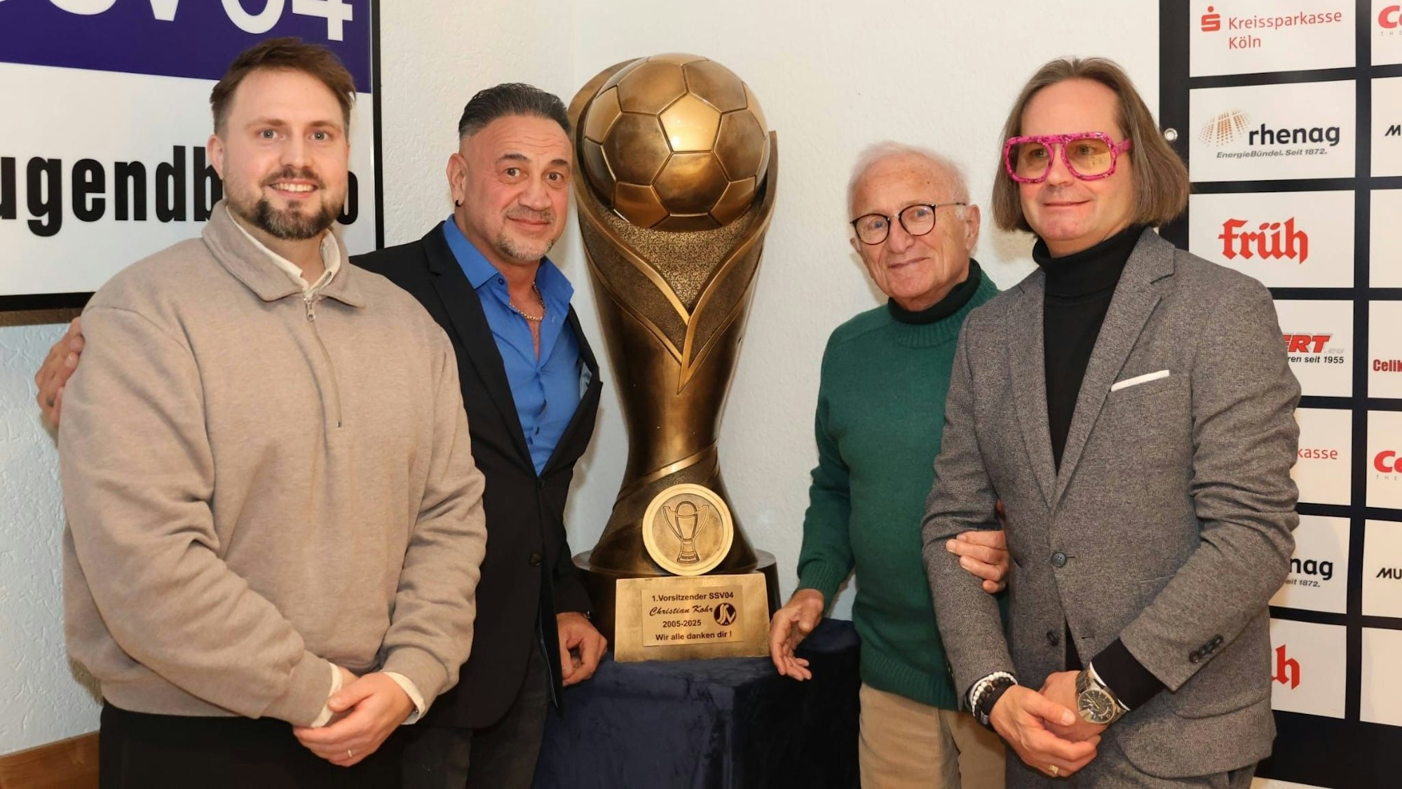 Der neue Vorstand mit Geschäftsführer Oliver Karp, Vorsitzenden Ibrahim Uzun, Ehrenvorsitzender Christian Kohr und 2. Vorsitzender Bernhard Lichtenberg (von links).