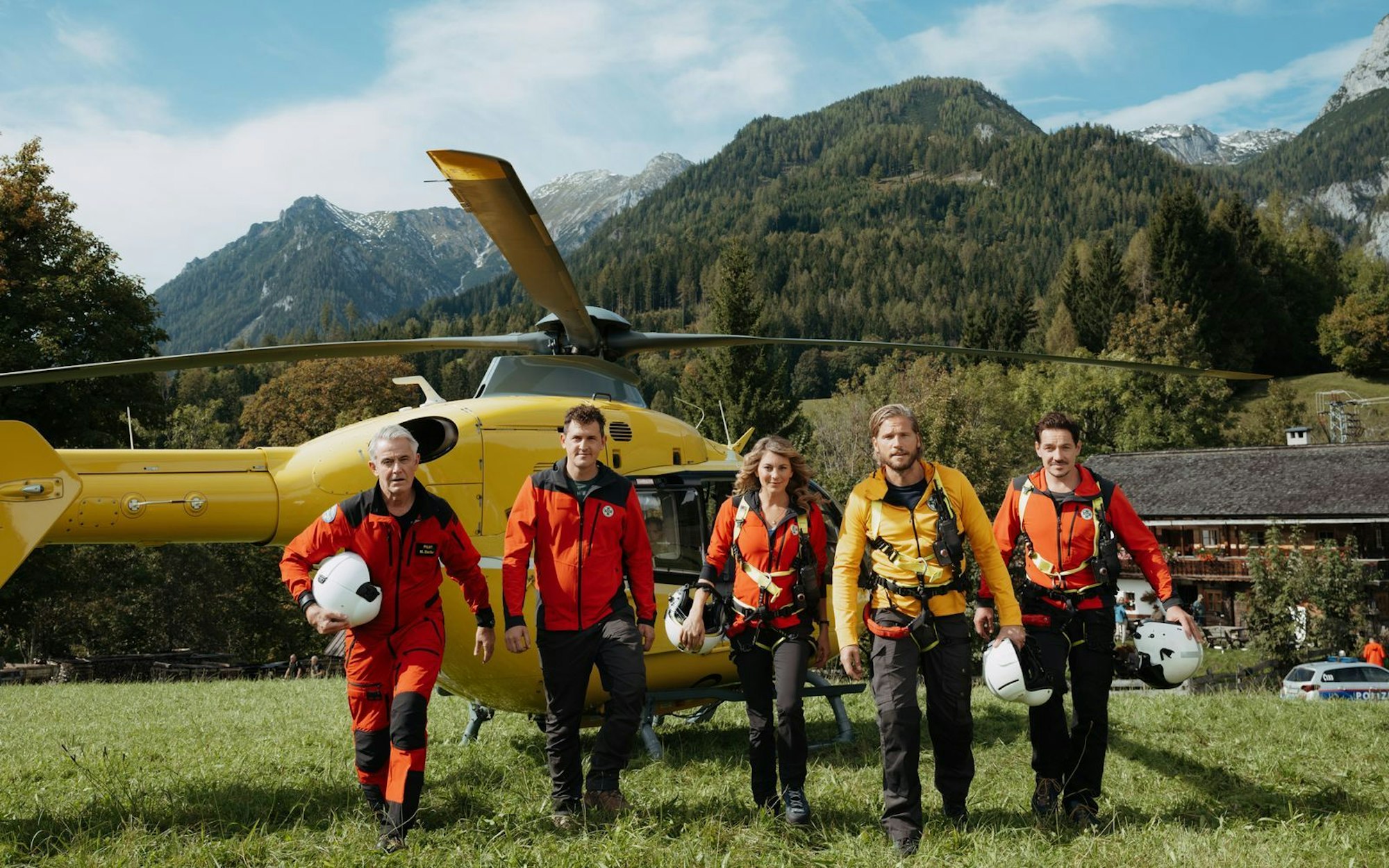 Wohin geht die Reise? Die Fans freuen sich bereits jetzt auf die 18. Staffel von „Die Bergretter“. (Bild: ZDF/Sabine Finger)