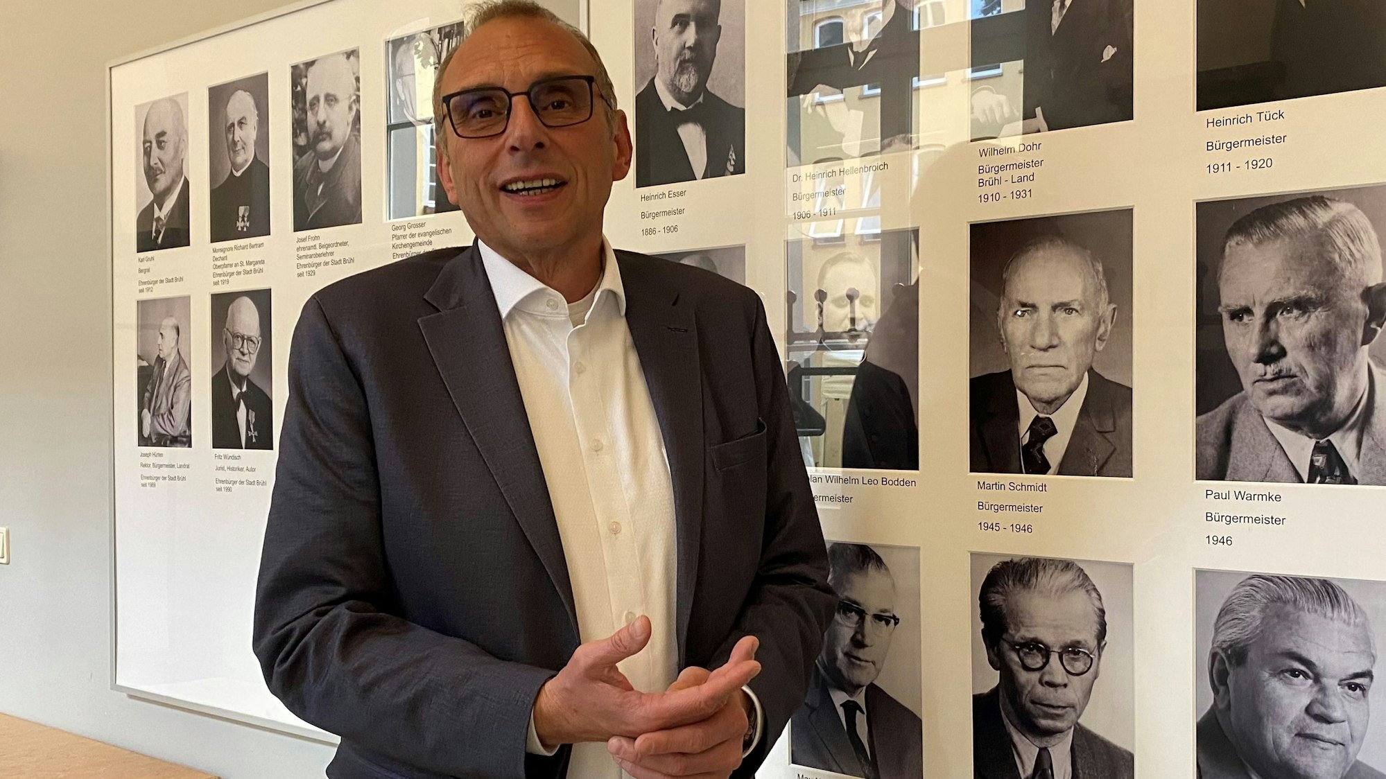 Zu sehen ist Bernhard Schumacher.