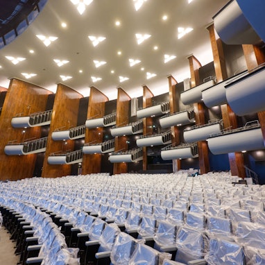 Herbst 2025, Blick in die Ränge der Oper Köln: