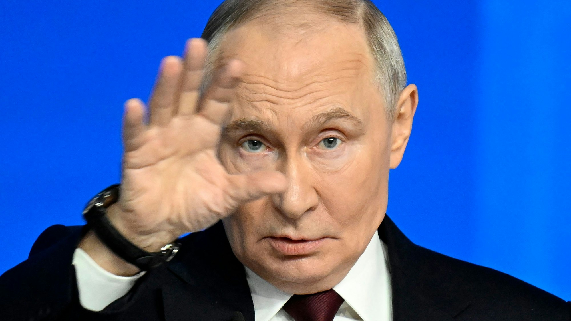 Kremlchef Wladimir Putin bei seiner jährlichen Pressekonferenz zum Jahresende am Freitag (19. Dezember) in Moskau.