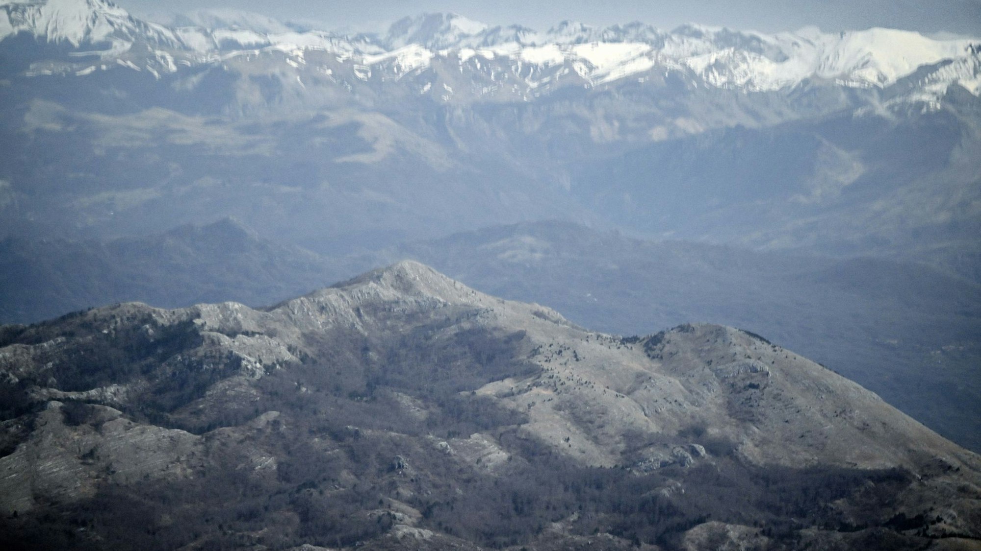 Bei einem Sesselliftunfall in den Bergen Montenegros ist ein Deutscher ums Leben gekommen, seine Ehefrau erlitt Verletzungen. (Archivbild)