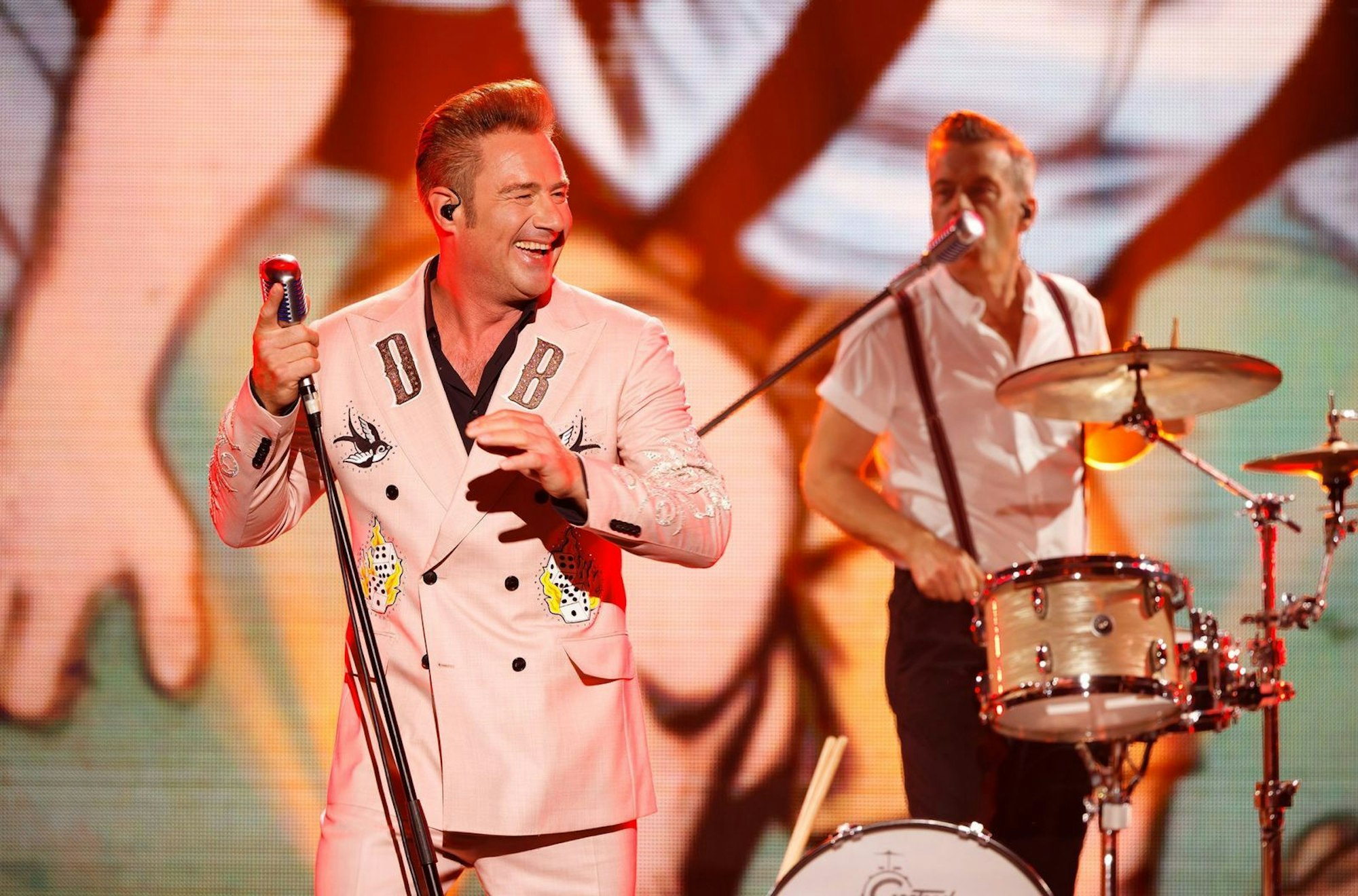 Wieder da: Sashas Alter Ego Dick Brave. (Bild: SWR / Manfred H. Vogel)