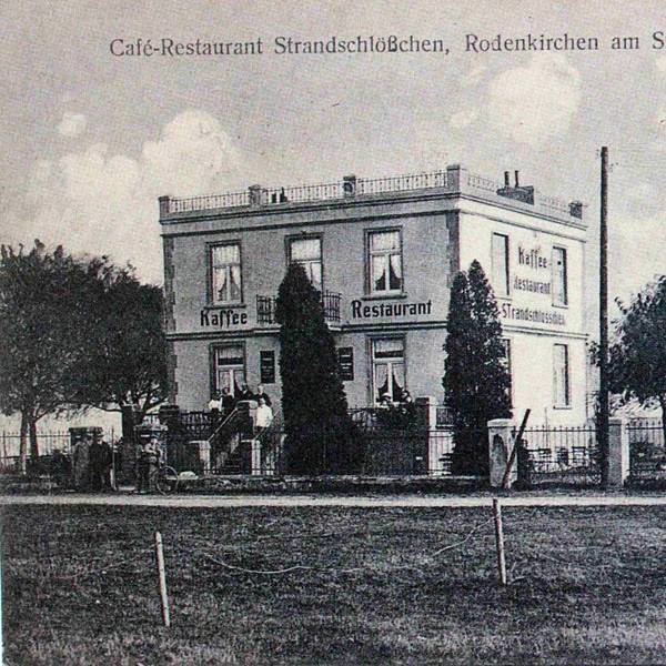 Das Strandschlösschen gehörte neben dem Strandbad zu Rodenkirchens Ausflugszielen, ca. 1920.