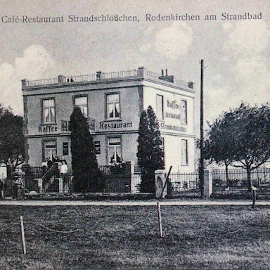Das Strandschlösschen gehörte neben dem Strandbad zu Rodenkirchens Ausflugszielen, ca. 1920.