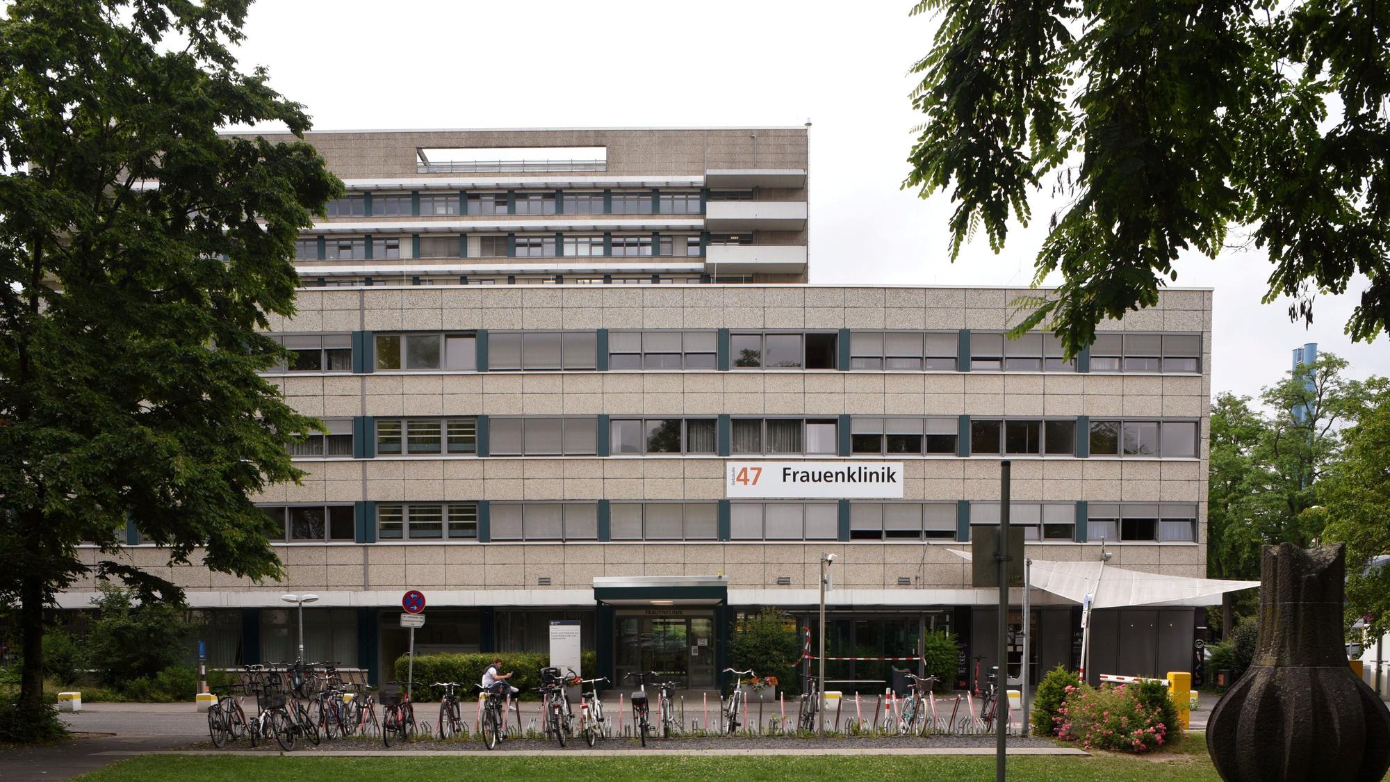 21.06.2021, Köln: Frauenklinik der Uniklinik Köln.