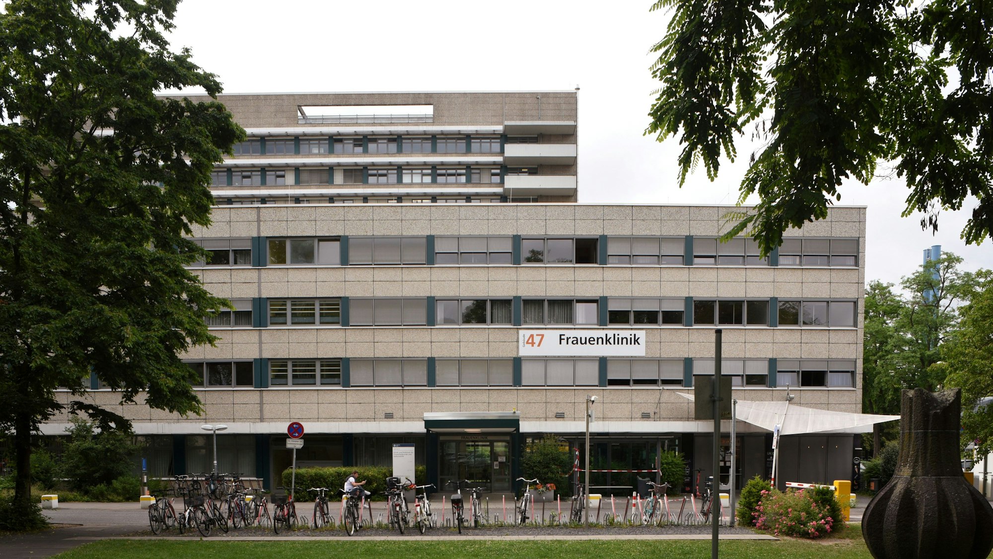 21.06.2021, Köln: Frauenklinik der Uniklinik Köln.