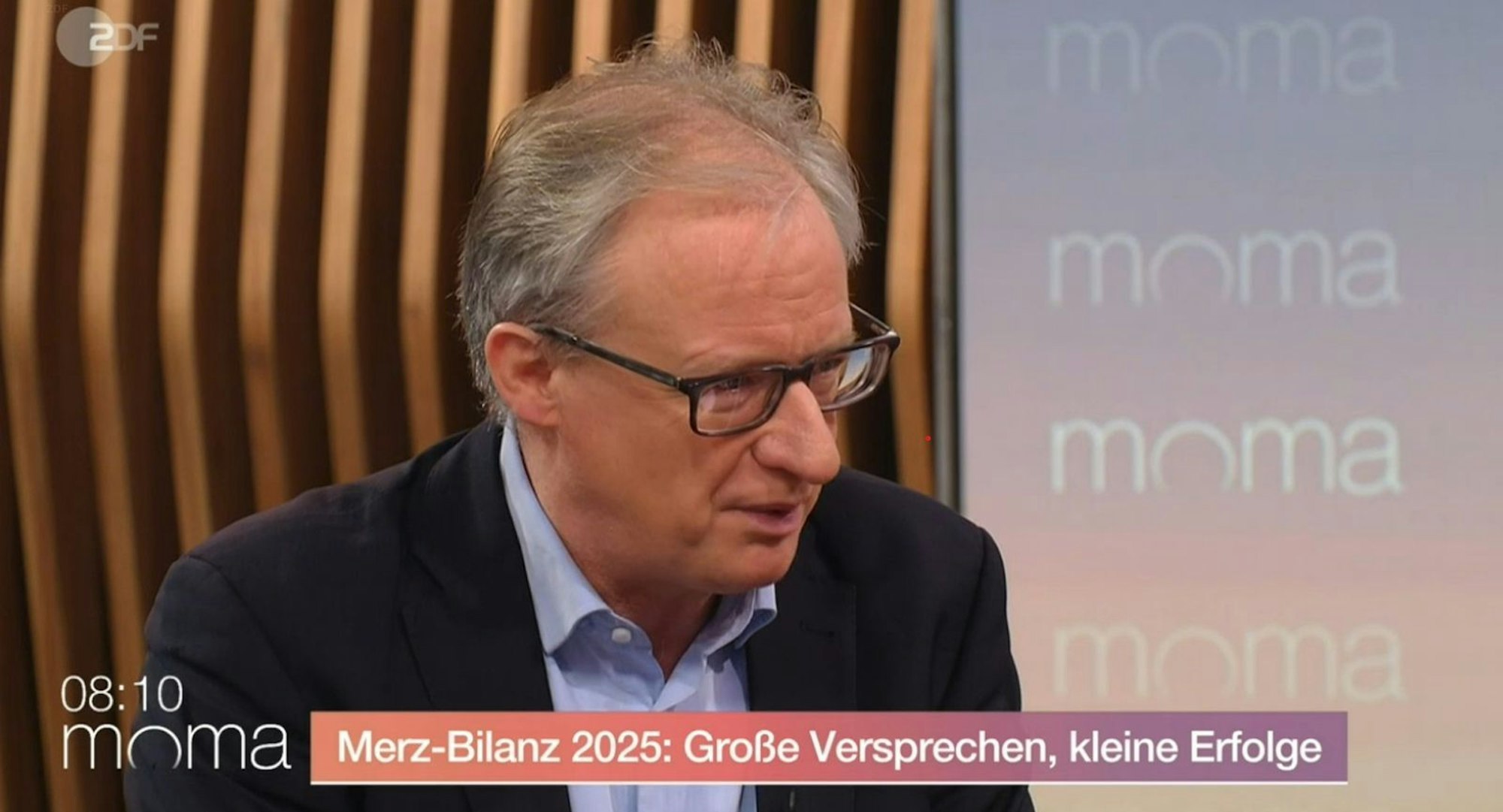 „Mit dem Herbst kommen ganz schwierige SItuationen auf dieses Land zu“, blickte Albrecht von Lucke mit Unbehagen auf das kommende Jahr. (Bild: ZDF)