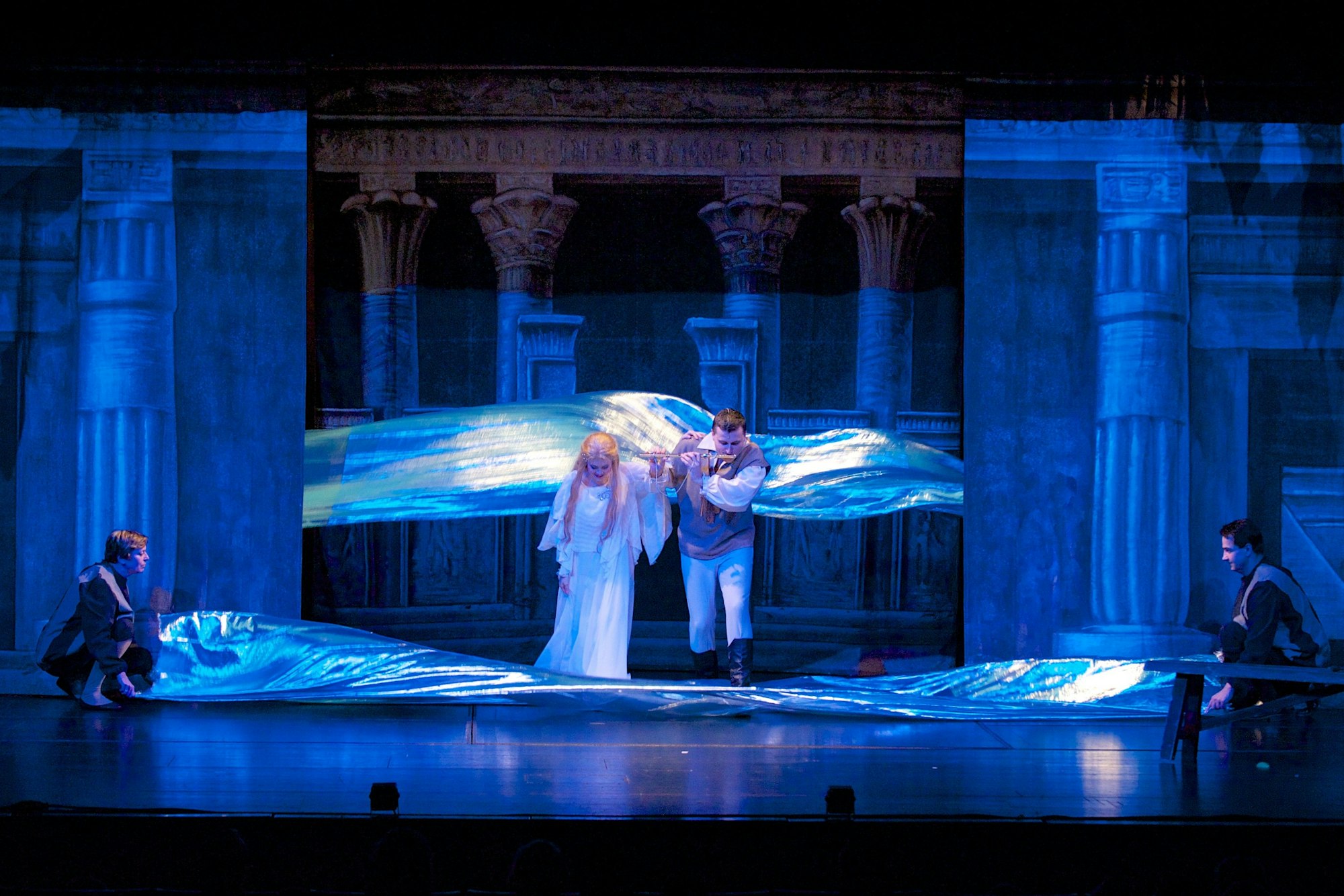 Darsteller auf der Bühne bei Die Zauberflöte - das Musical.