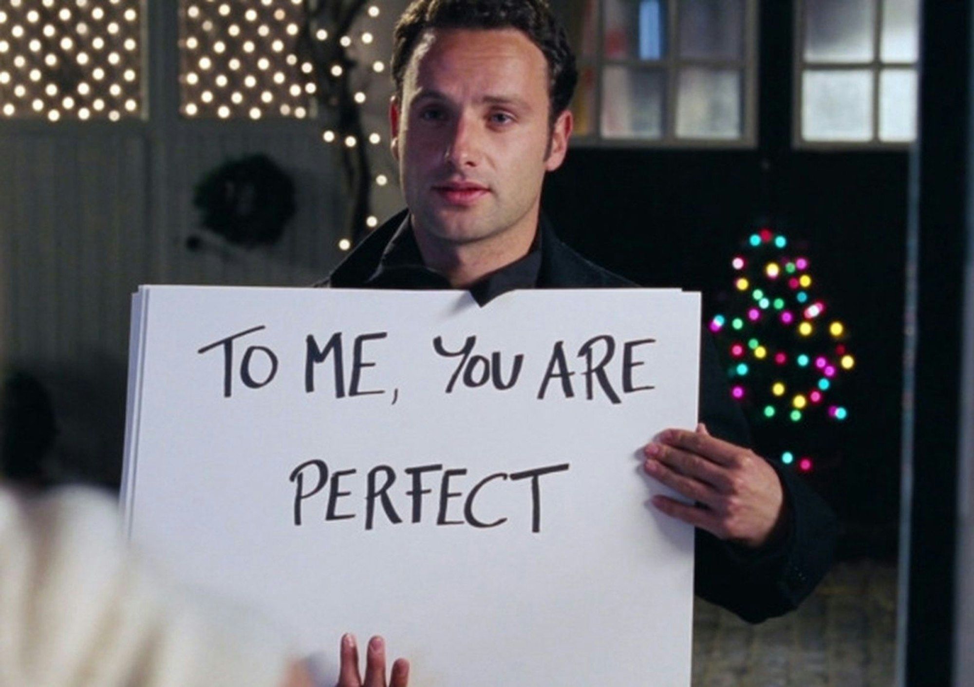 Mark (Andrew Lincoln) ist nämlich verliebt in die Braut seines besten Freundes. (Bild: Universal Studios)