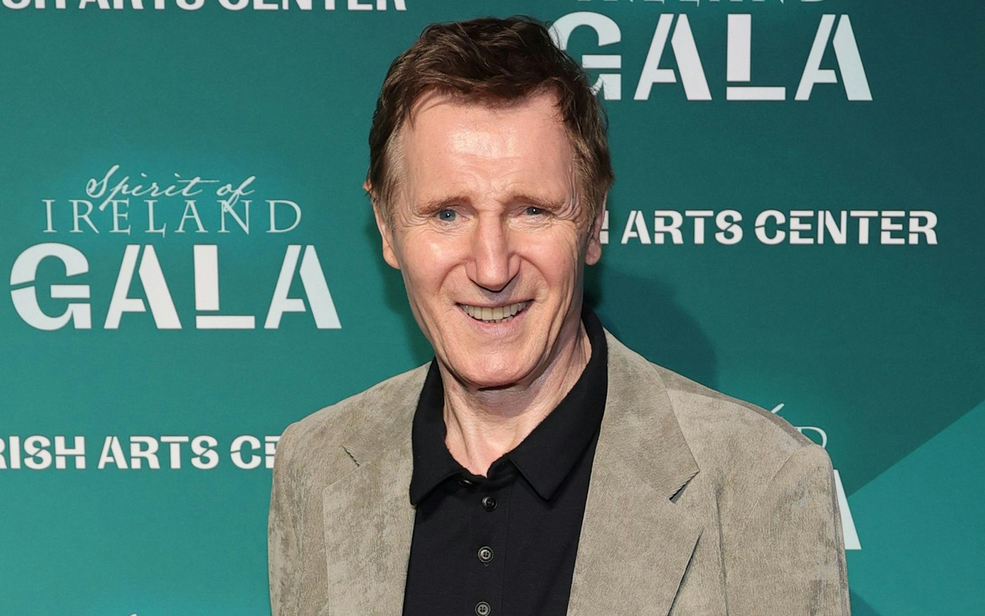 „Mein Körper ist meine Betriebsstätte, meine Fabrik - ich muss mich um sie kümmern“, sagt Liam Neeson im Interview. (Bild: 2025 Getty Images/Dia Dipasupil)