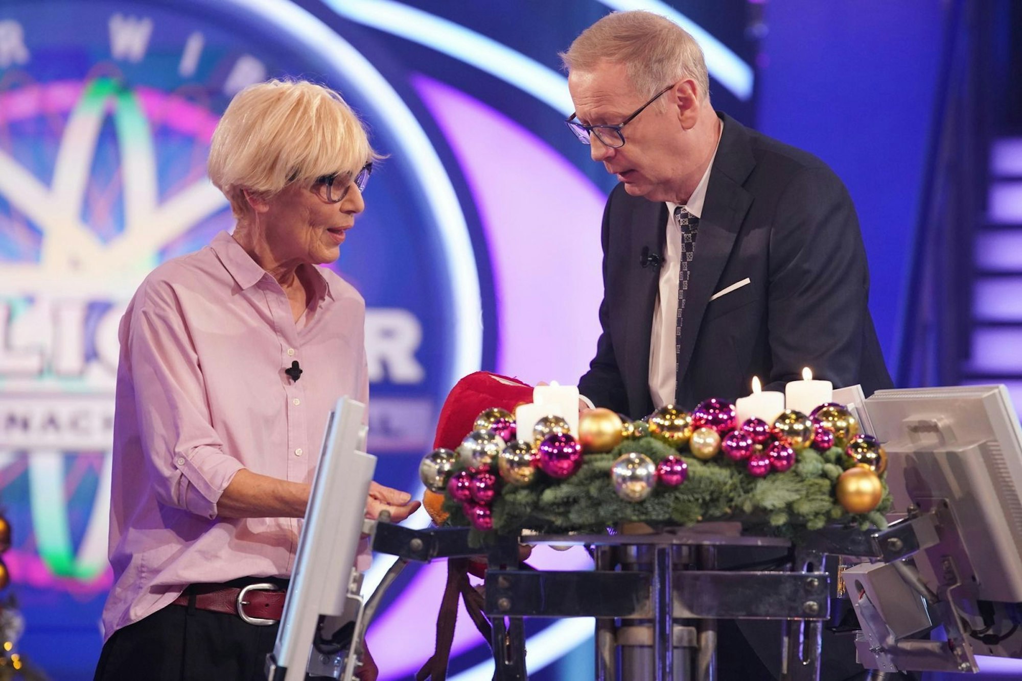 Christina Bauer schaffte es nach drei Anläufen endlich auf den Ratestuhl. Sie fiel von 16.000 auf 500 Euro. (Bild: RTL / Stefan Gregorowius)