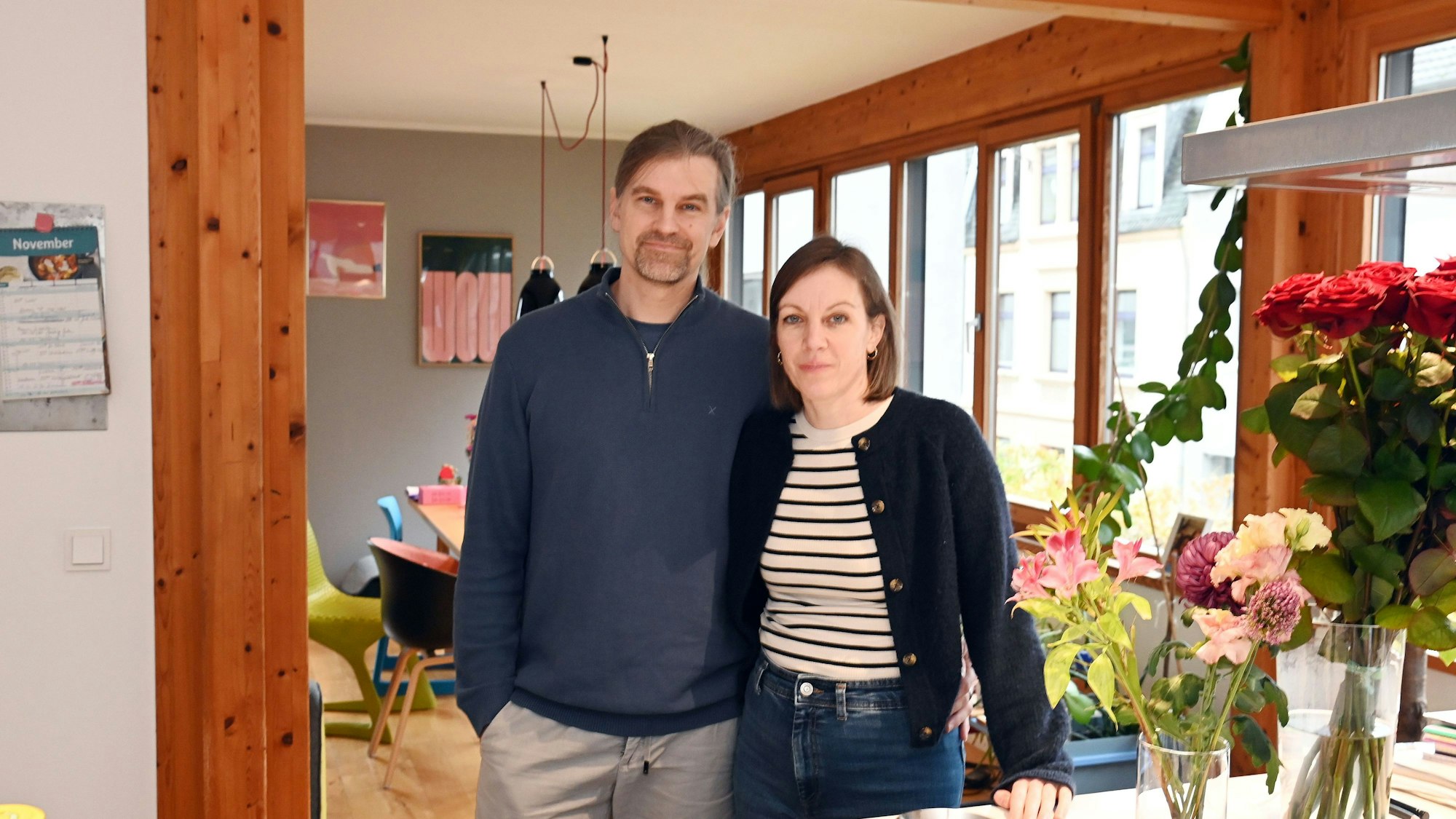 Die Eltern, Julischka und Sebastian Heilmann, pflegen ihre Tochter Lotta rund um die Uhr.