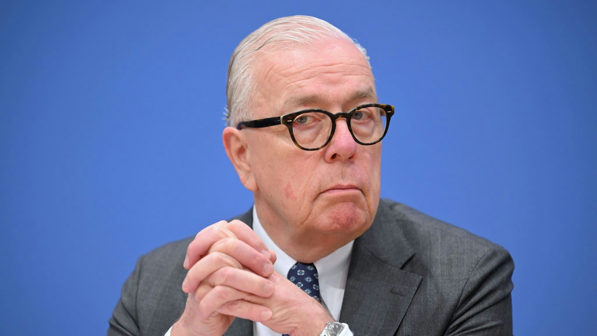 Will ein gesetzliches Verbot der Böllerei an Silvester: Klaus Reinhardt, Präsident der Bundesärztekammer.