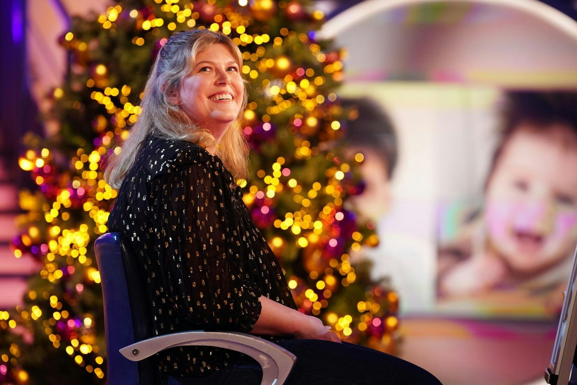 Beweisfoto: Früher hatte Lena Mausbachs Tochter die gleiche Frisur wie Jauch in den 80ern. Sie ging mit 16.000 Euro. (Bild: RTL / Stefan Gregorowius)