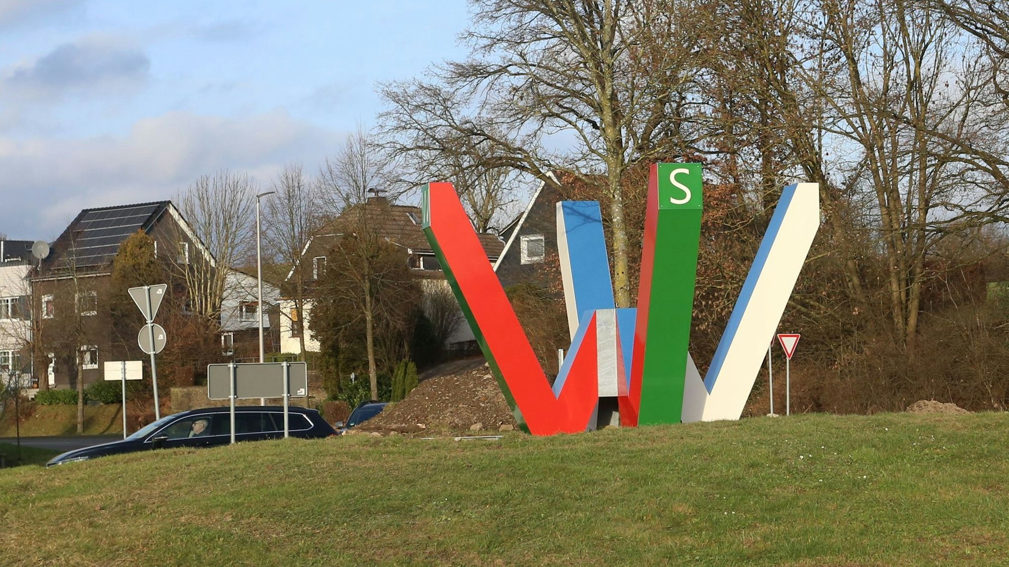 Das doppelte W steht für „Wir in Wipperfürth“ und hat die Form einer Kompassrose.