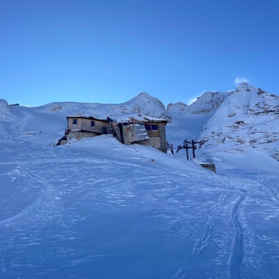Freerider stirbt nach Lawinenunglück (Foto-Archiv).