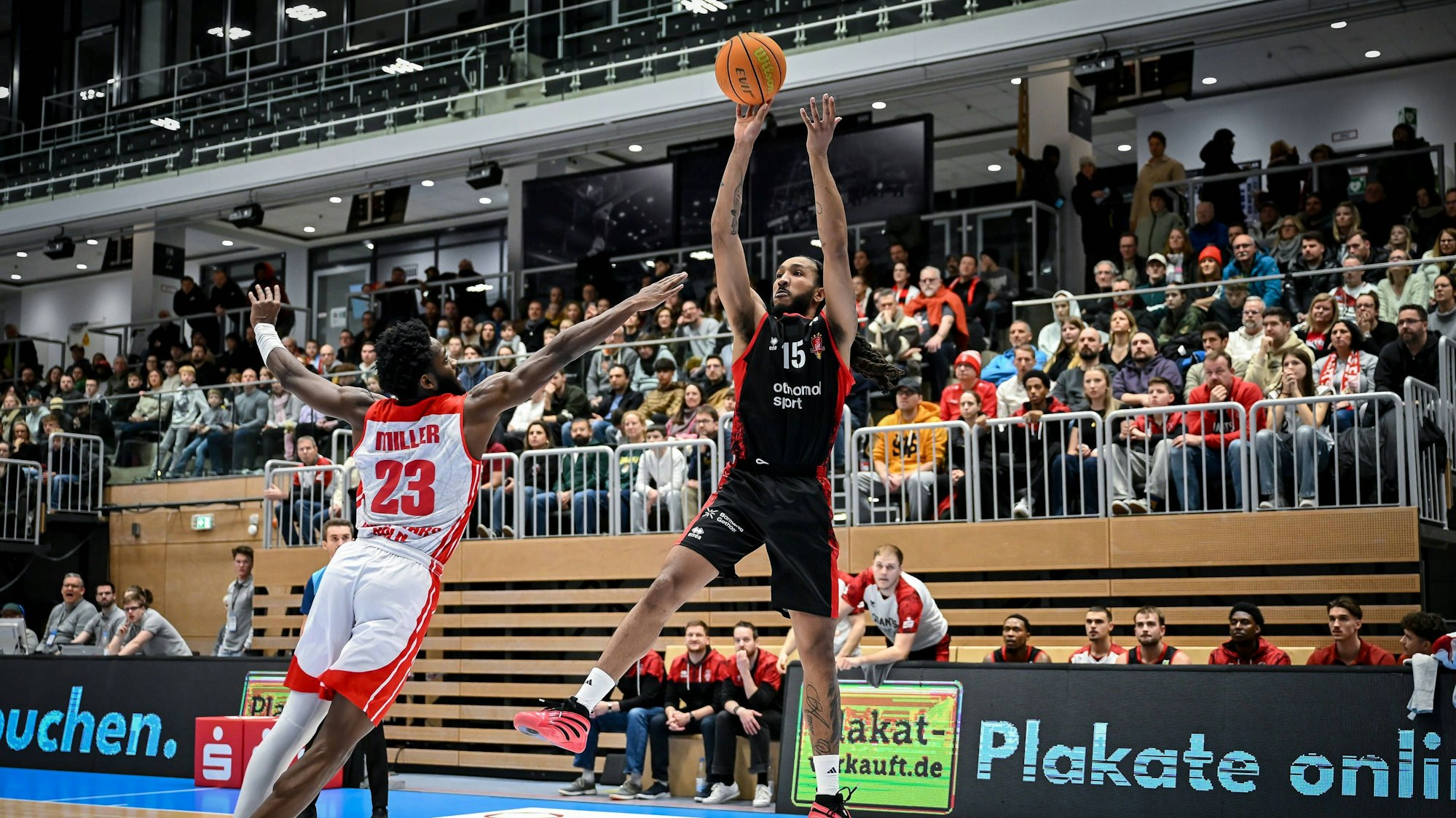 Barmer 2. Basketball Bundesliga ProA: Rheinstars Köln vs. Bayer Giants Leverkusen, 27.12.2025 Donte Nicholas Bayer Giants Leverkusen 15, Barmer 2. Basketball Bundesliga ProA: Rheinstars Köln vs. Bayer Giants Leverkusen am 27.12.2025 in der Castello Düsseldorf in Düsseldorf Nordrhein-Westfalen *** Barmer 2 Basketball Bundesliga ProA Rheinstars Köln vs Bayer Giants Leverkusen, 27 12 2025 Donte Nicholas Bayer Giants Leverkusen 15 , Barmer 2 Basketball Bundesliga ProA Rheinstars Köln vs Bayer Giants Leverkusen on 27 12 2025 at the Castello Düsseldorf in Düsseldorf Nordrhein Westfalen Copyright: xBEAUTIFULxSPORTS/Mueller-Laschetx