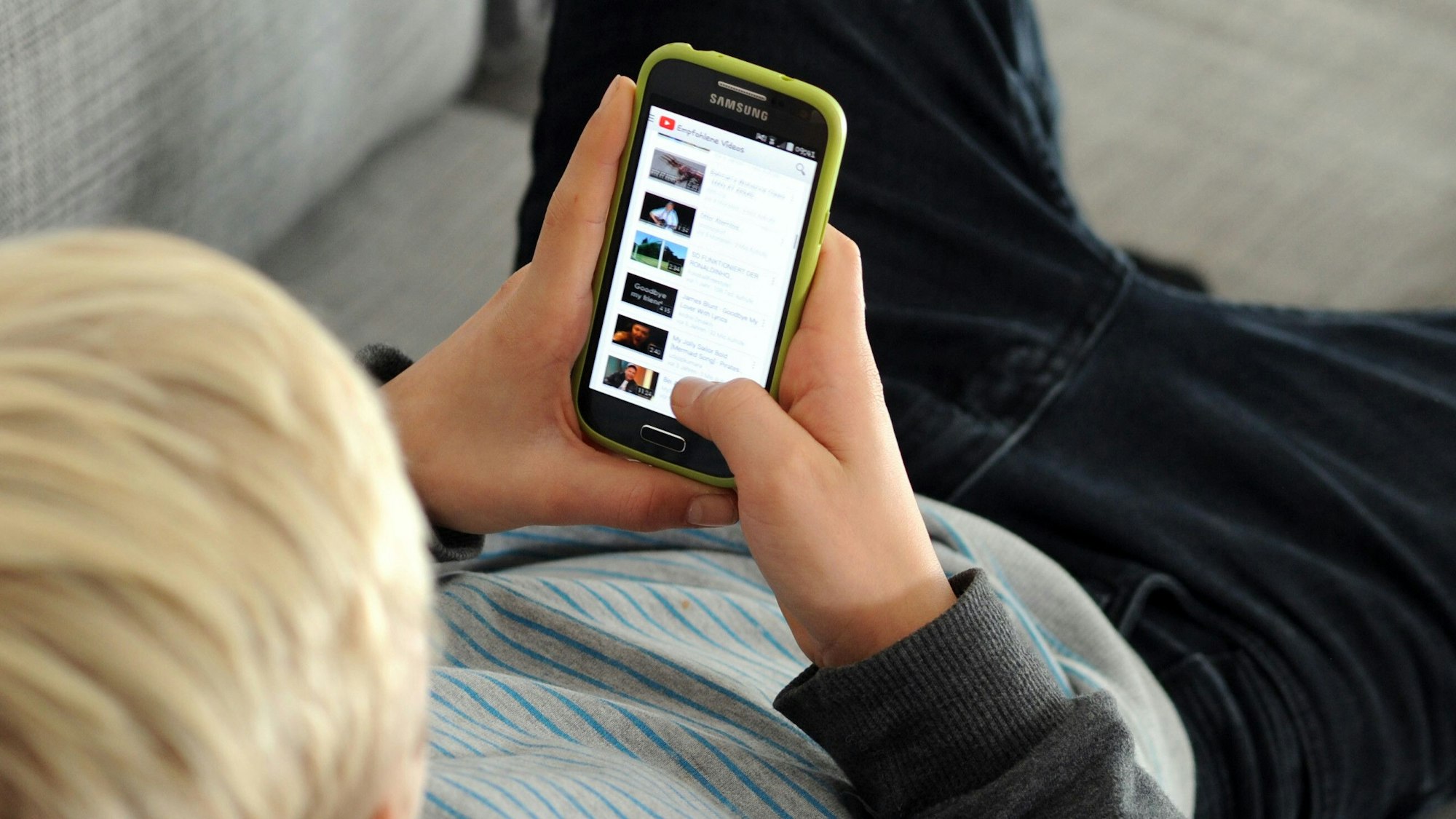 Gerade Jugendliche nutzen soziale Medien sehr viel mehr als ihnen guttut.