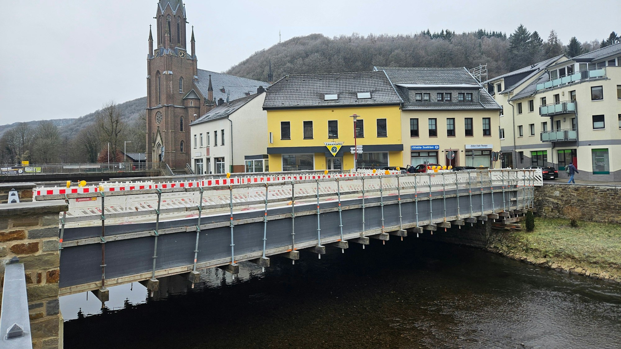 Die Olefbrücke in der Dreiborner Straße ist derzeit eine Baustelle.