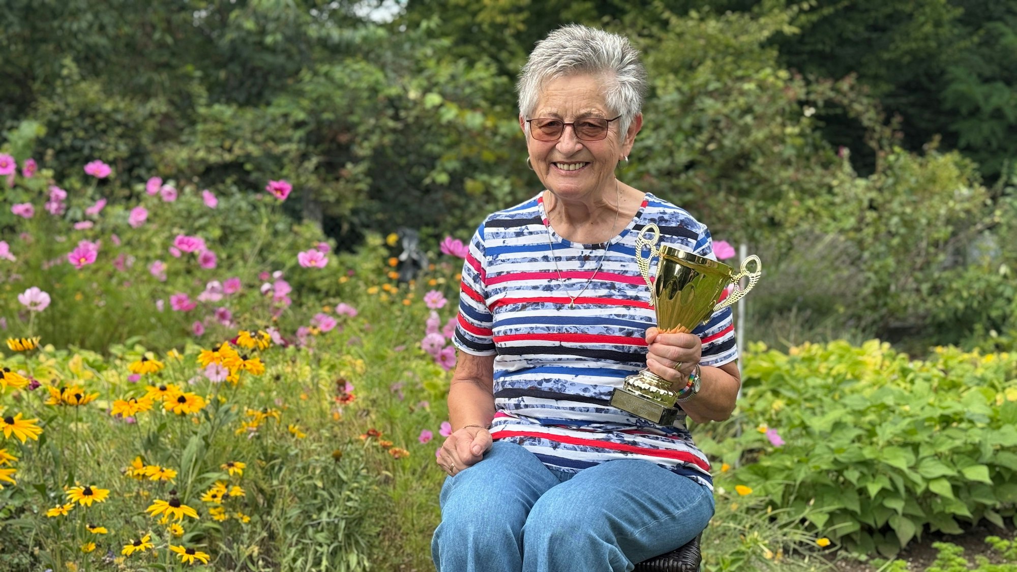 Beim 18. Sommerwettbewerb, diesmal unter dem Titel „Mein größter Gewinn“, kommt Gunhild Hartmann aus Nümbrecht auf den ersten Platz. Sie hat jahrzehntelang als Lehrerin gearbeitet.
