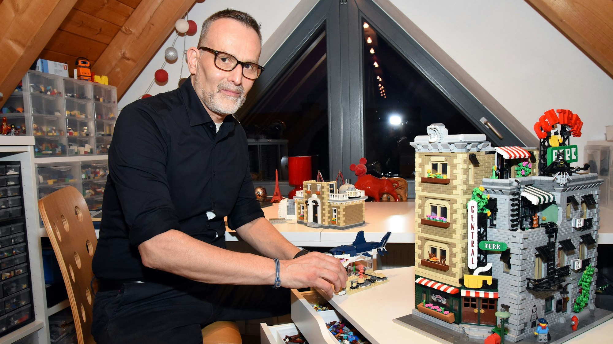 Es wird bekannt: Der Marienheider Uwe Hensch hat mit Teampartner Thomas Gottwald aus Nürnberg die sechste Staffel der Vox-Sendung „Lego Masters“ gewonnen.